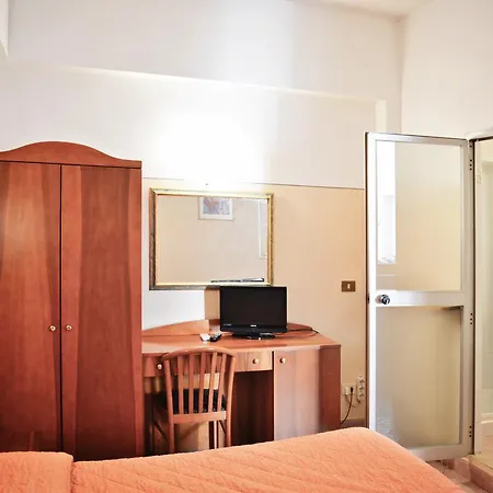 Arno Bellariva Hotel 2*