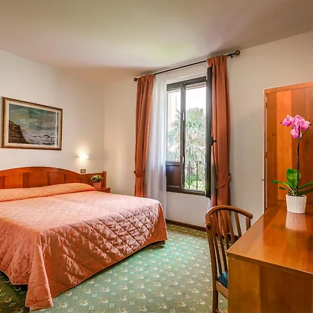 Arno Bellariva Hotel 2*