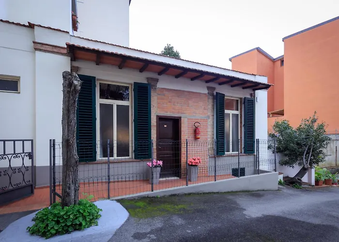 Arno Bellariva 2* Florence